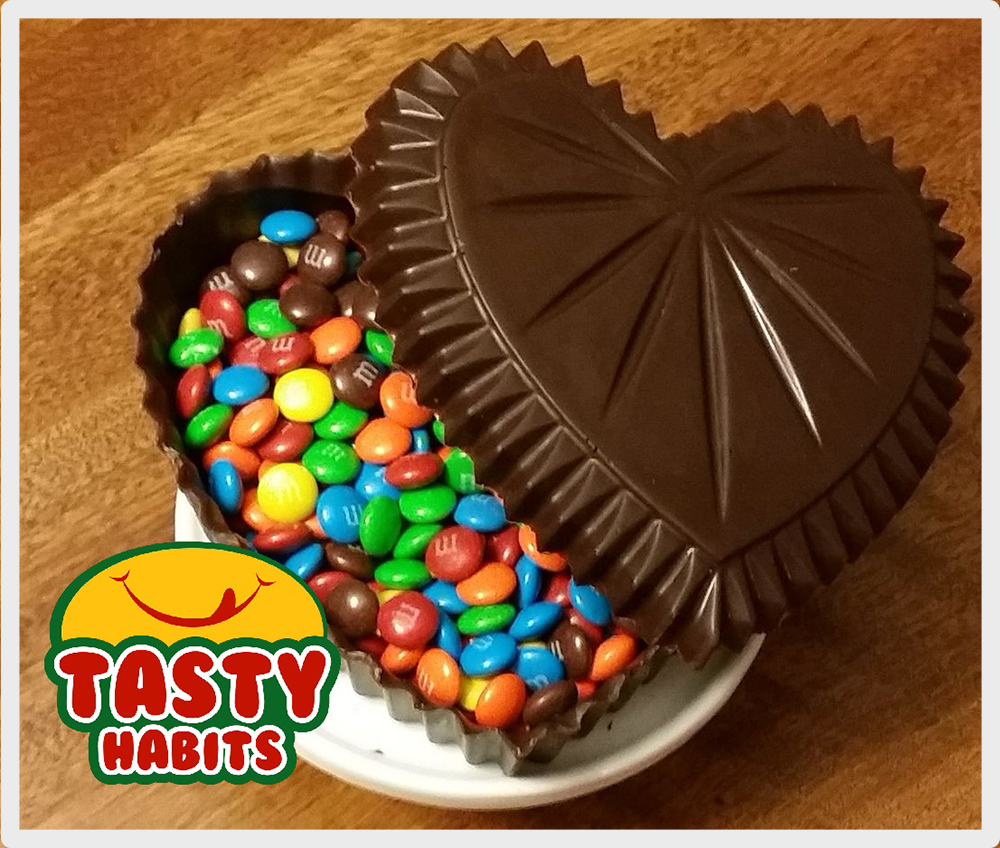 Chocolate Heart filled with M&Ms - Tasty Habits