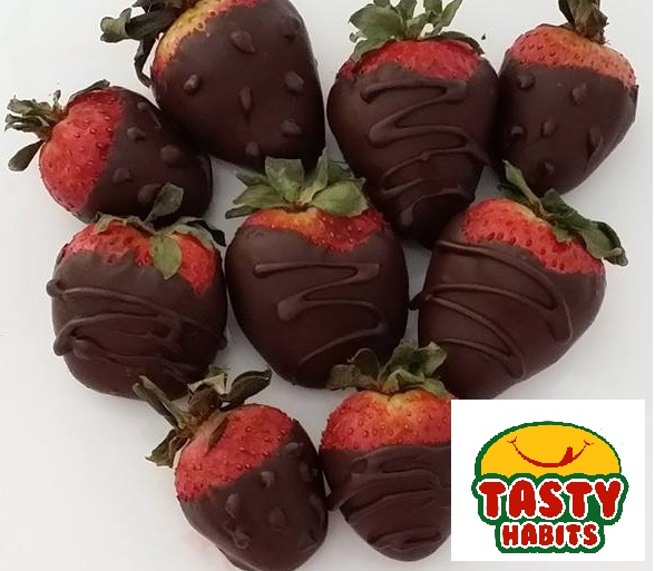 Strawberry Dipped in Chocolate - Tasty Habits